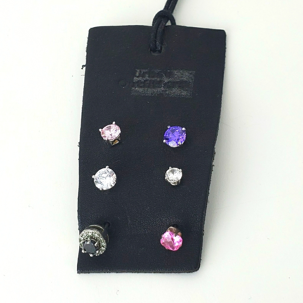 Single Miscellaneous Stone Stud Earrings 🤩
